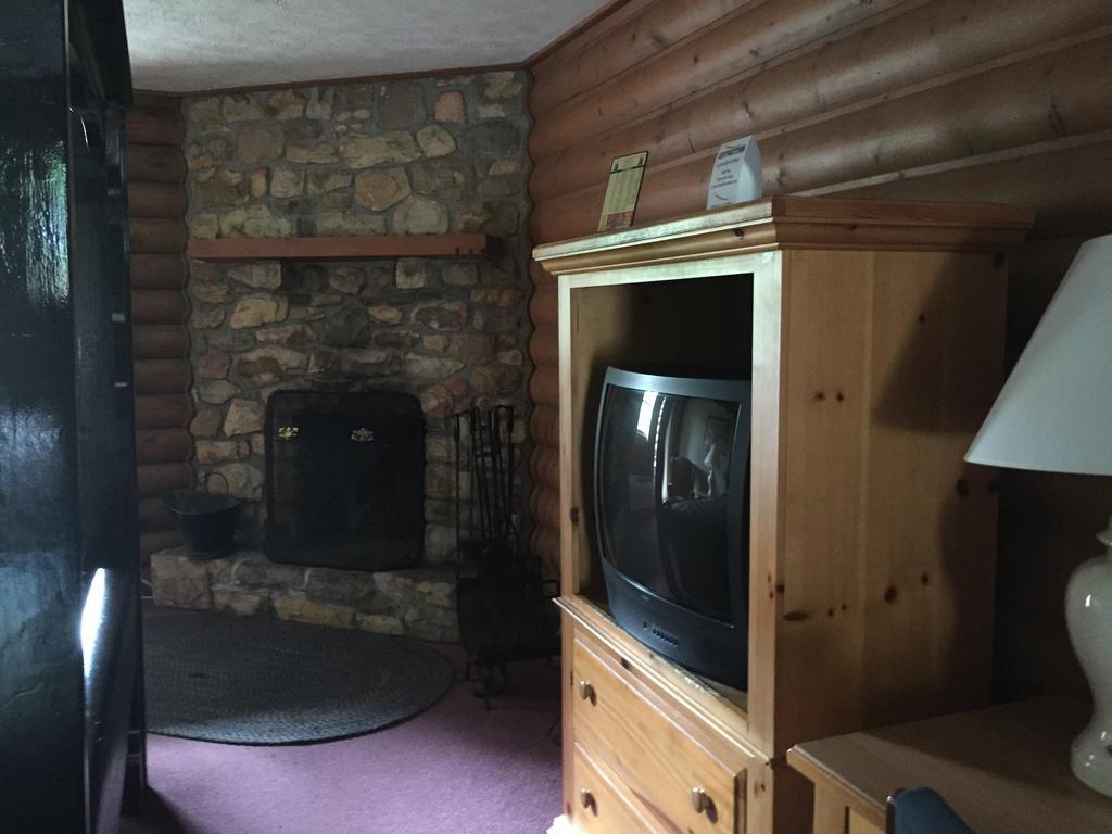 Highland Hills Motel & Cabins Boone Oda fotoğraf