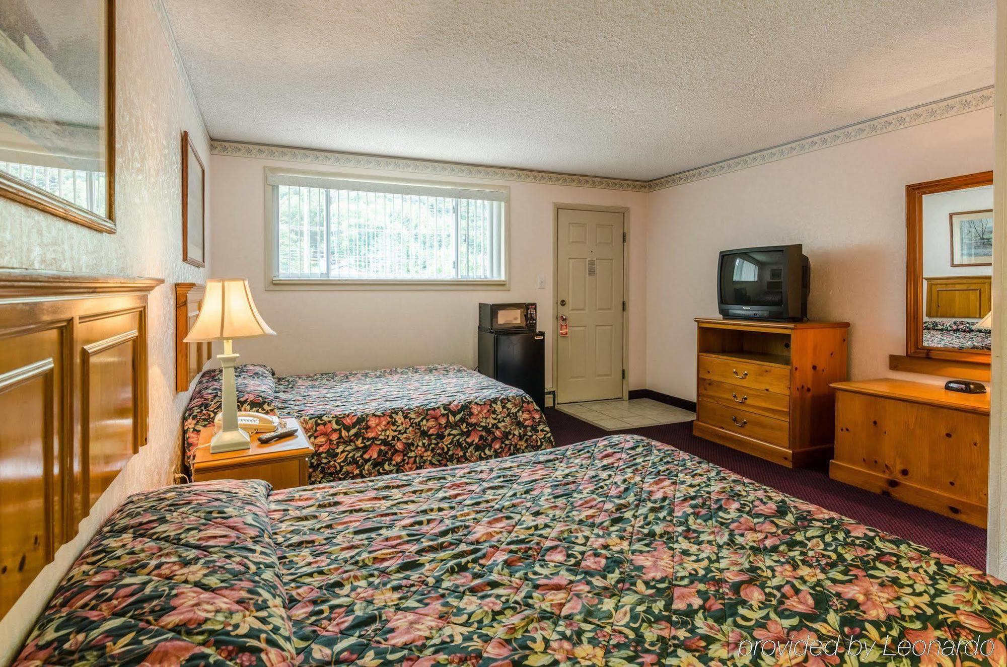 Highland Hills Motel & Cabins Boone Dış mekan fotoğraf
